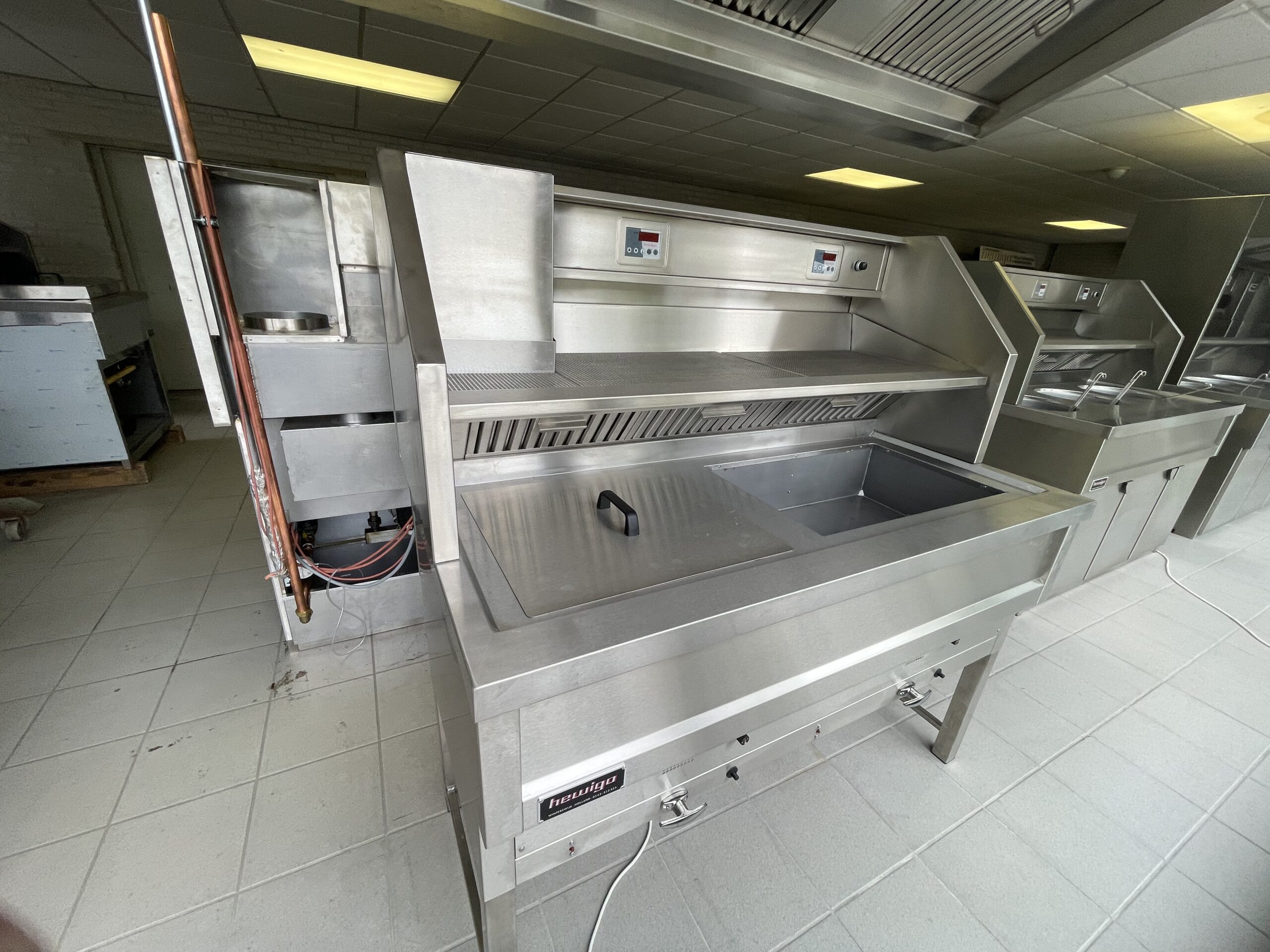 HEWIGO VISBAKOVEN SHOWROOMMODEL 2 PANNEN – GAS